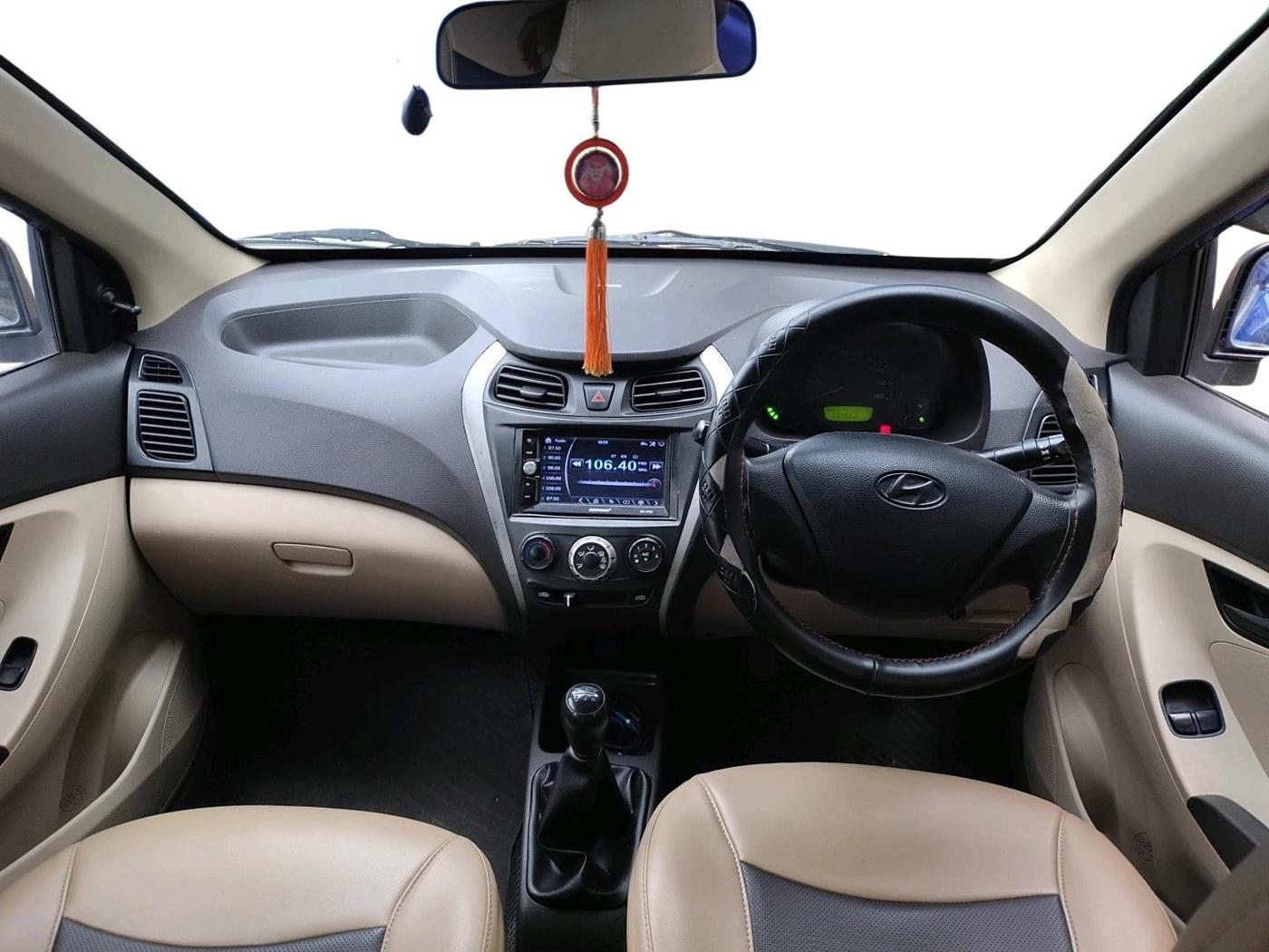 2018 Hyundai Eon ERA +, Petrol, Manual, 77,142 km, interior