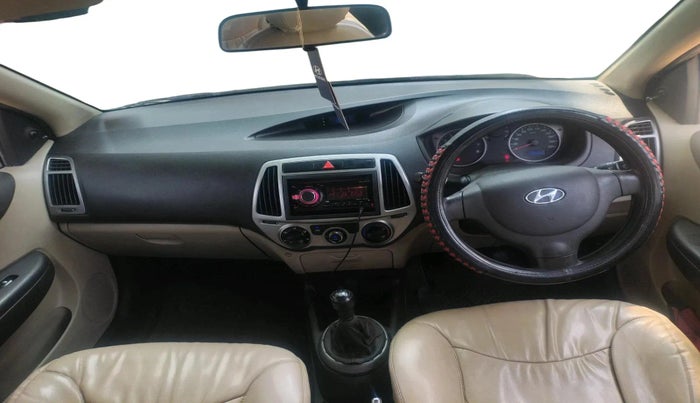 2013 Hyundai i20 ERA 1.2, Petrol, Manual, 1,72,699 km, interior