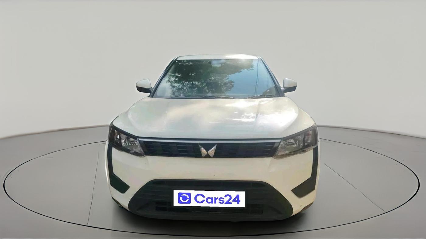 2022 Mahindra XUV300 W4 1.5 DIESEL, Diesel, Manual, 81,917 km, exterior