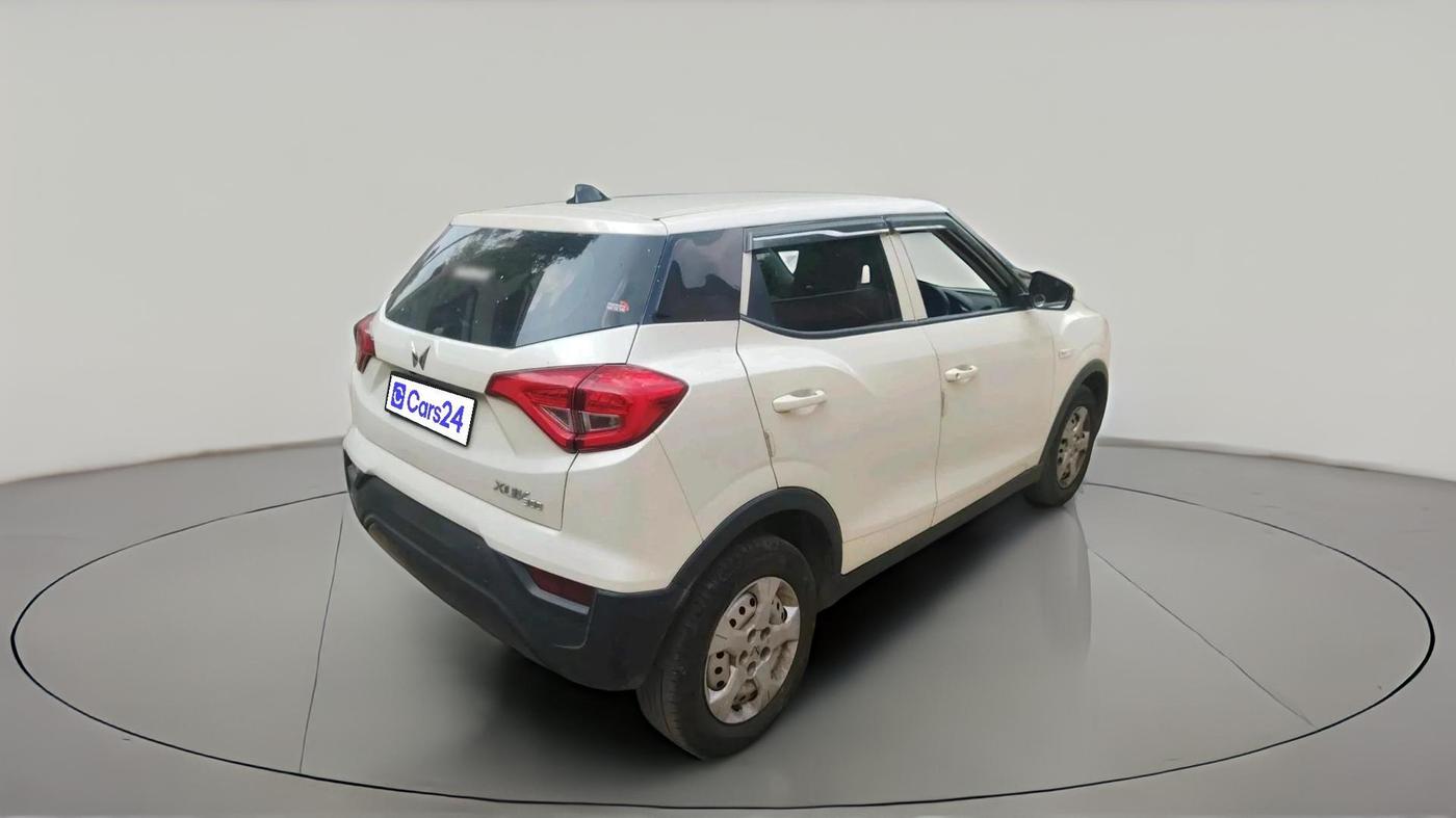 2022 Mahindra XUV300 W4 1.5 DIESEL, Diesel, Manual, 81,917 km, exterior