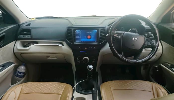 2022 Mahindra XUV300 W4 1.5 DIESEL, Diesel, Manual, 81,917 km, interior