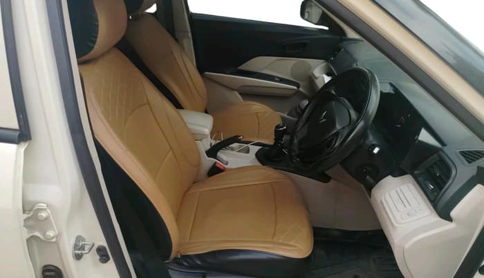 2022 Mahindra XUV300 W4 1.5 DIESEL, Diesel, Manual, 81,917 km, interior