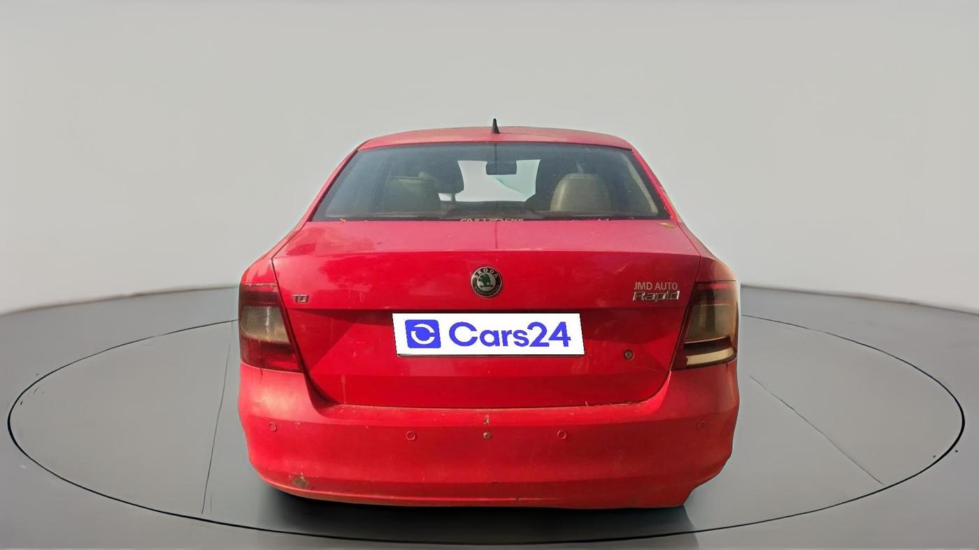 2011 Skoda Rapid AMBITION 1.6 TDI CR MT, Diesel, Manual, 1,94,000 km, exterior