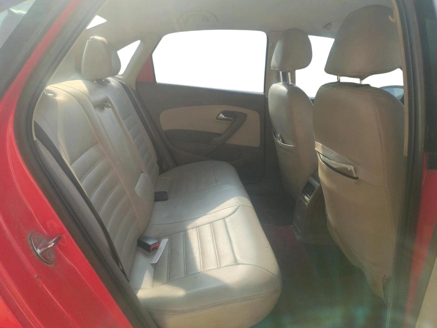 2011 Skoda Rapid AMBITION 1.6 TDI CR MT, Diesel, Manual, 1,94,000 km, interior