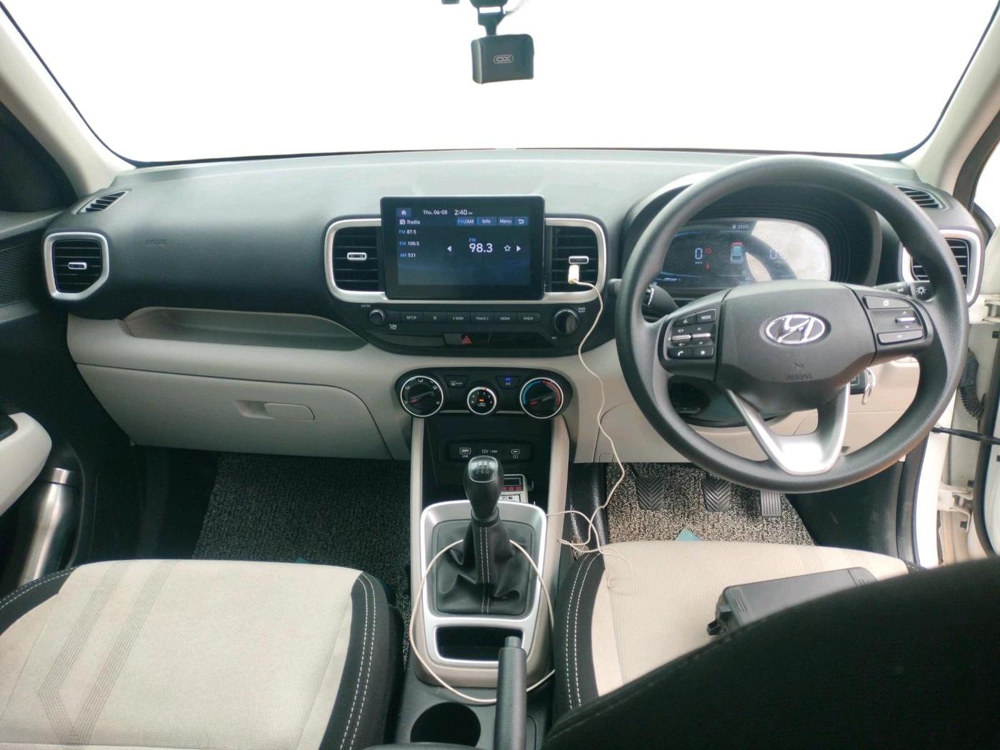 2024 Hyundai VENUE S 1.2, Petrol, Manual, 14,545 km, interior