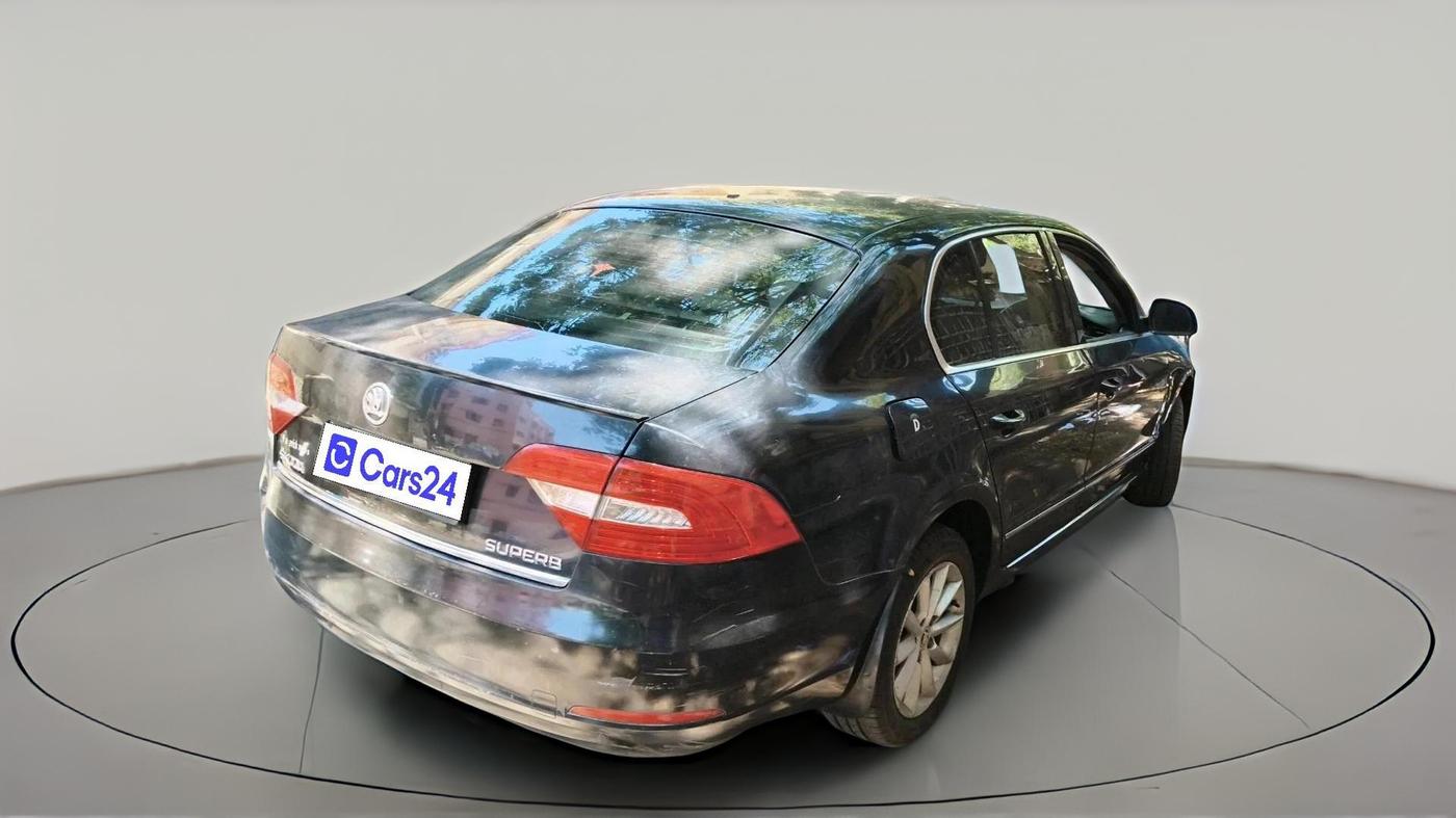2014 Skoda Superb ELEGANCE 2.0 TDI CR AT, Diesel, Automatic, 1,23,012 km, exterior