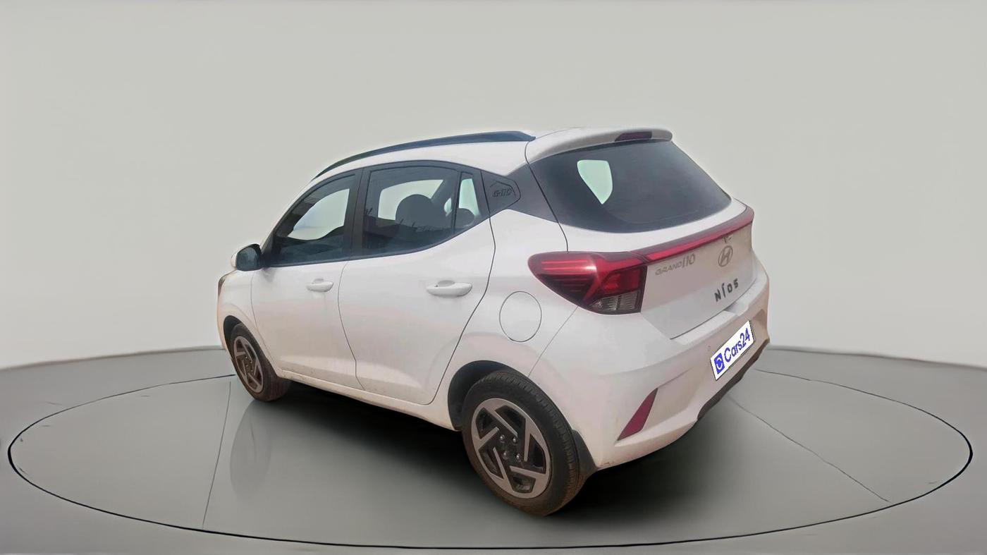 2025 Hyundai GRAND I10 NIOS Sportz 1.2 HY-CNG Duo, CNG, Manual, 7,084 km, exterior