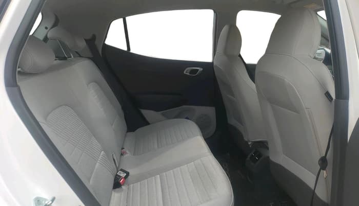 2025 Hyundai GRAND I10 NIOS Sportz 1.2 HY-CNG Duo, CNG, Manual, 7,084 km, interior
