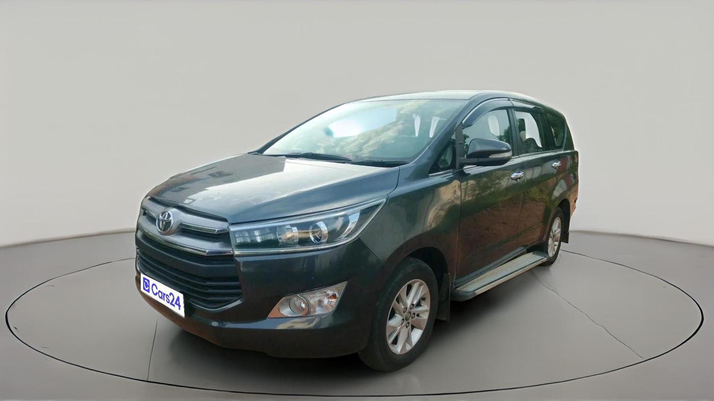 2016 Toyota Innova Crysta 2.4 VX 8 STR, Diesel, Manual, 4,01,575 km, exterior
