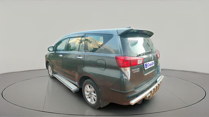 2016 Toyota Innova Crysta 2.4 VX 8 STR, Diesel, Manual, 4,01,575 km, exterior