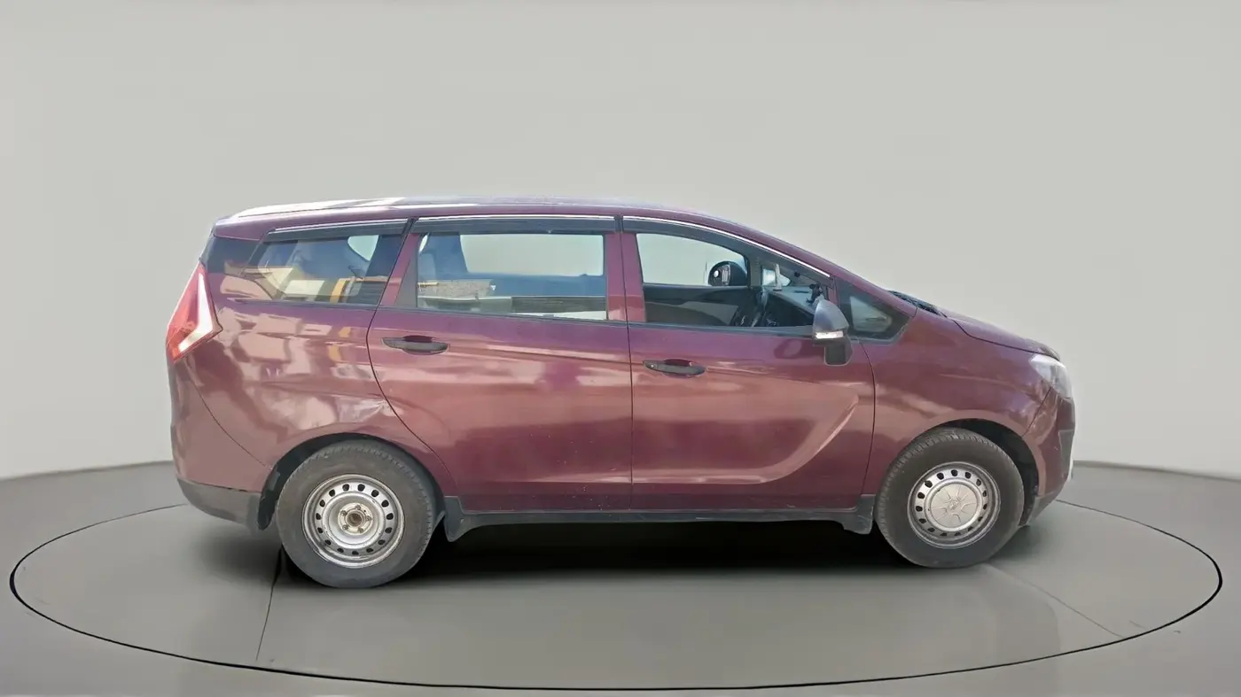 2019 Mahindra MARAZZO M2 8 STR, Diesel, Manual, 1,00,294 km, exterior