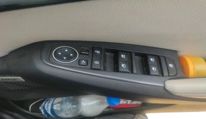 2020 KIA SELTOS GTX PLUS AT 1.5 DIESEL, Diesel, Automatic, 1,01,298 km, interior