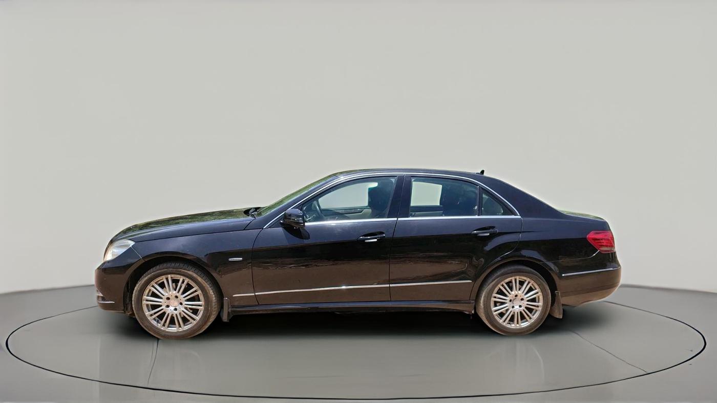 2011 Mercedes Benz E Class E 220 CDI ELEGANCE, Diesel, Automatic, 1,18,320 km, exterior