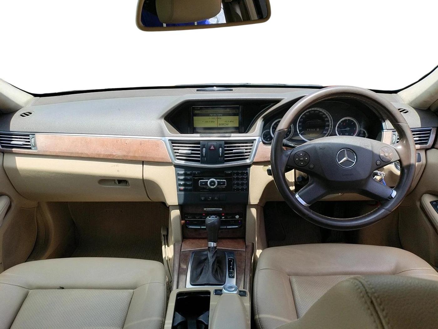 2011 Mercedes Benz E Class E 220 CDI ELEGANCE, Diesel, Automatic, 1,18,320 km, interior