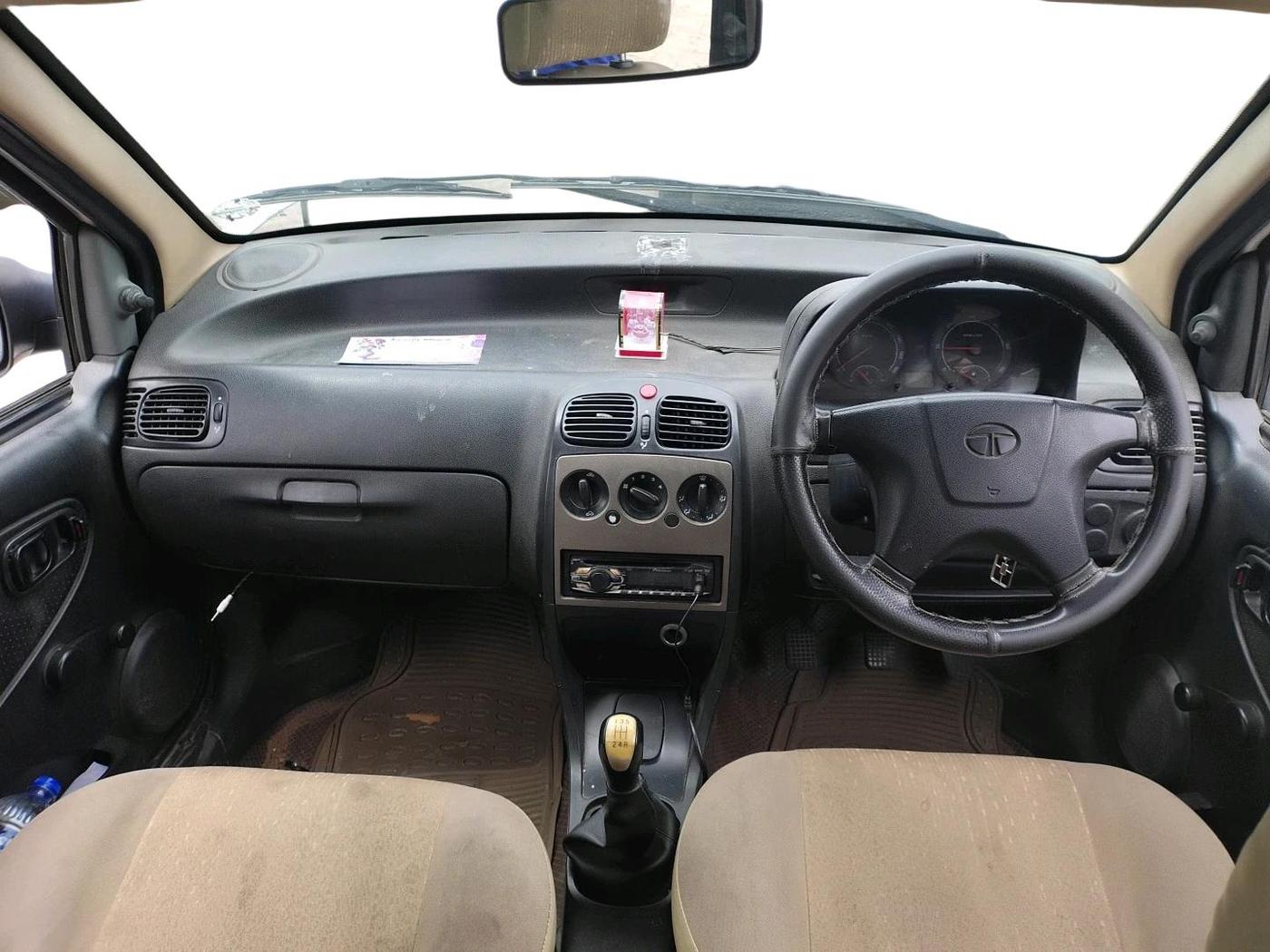 2013 Tata Indica V2 LS DIESEL, Diesel, Manual, 1,70,254 km, interior