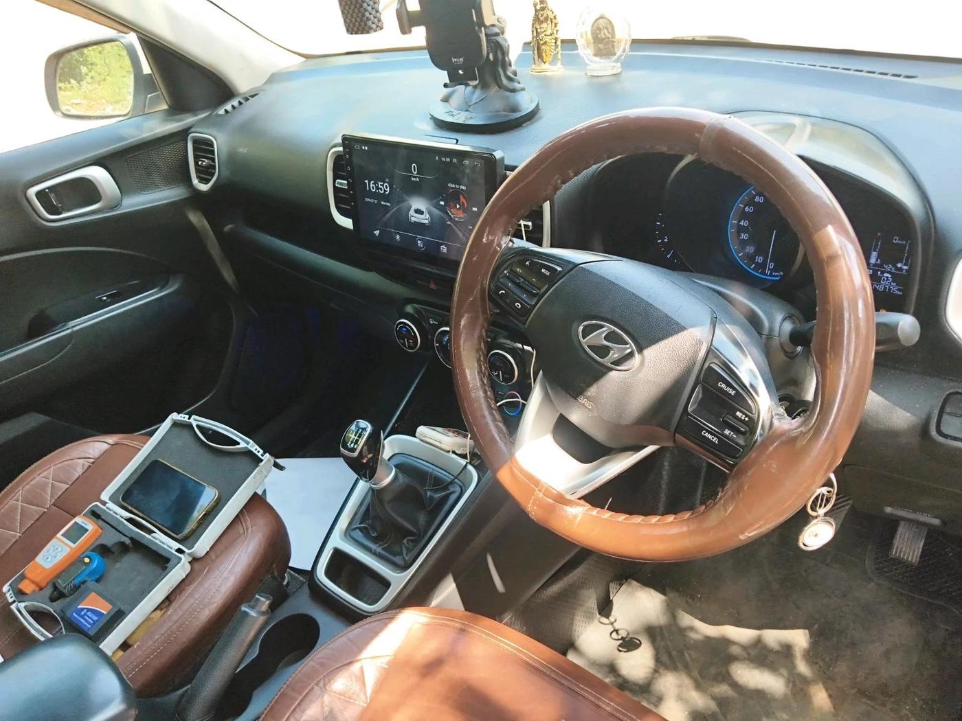 2019 Hyundai VENUE SX 1.4 CRDI, Diesel, Manual, 1,48,775 km, interior