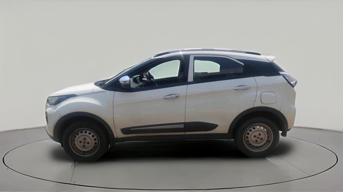 2023 Tata NEXON XE PETROL, Petrol, Manual, 1,06,910 km, exterior