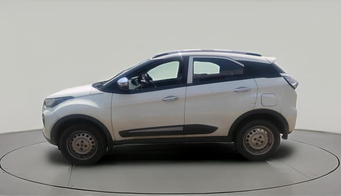 2023 Tata NEXON XE PETROL, Petrol, Manual, 1,06,910 km, exterior