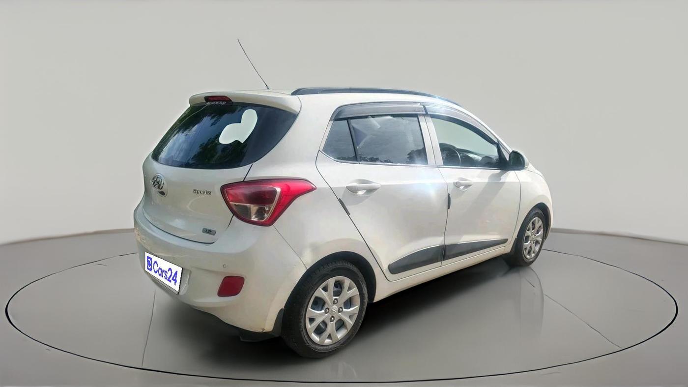 2015 Hyundai Grand i10 SPORTZ 1.2 KAPPA VTVT, Petrol, Manual, 49,788 km, exterior