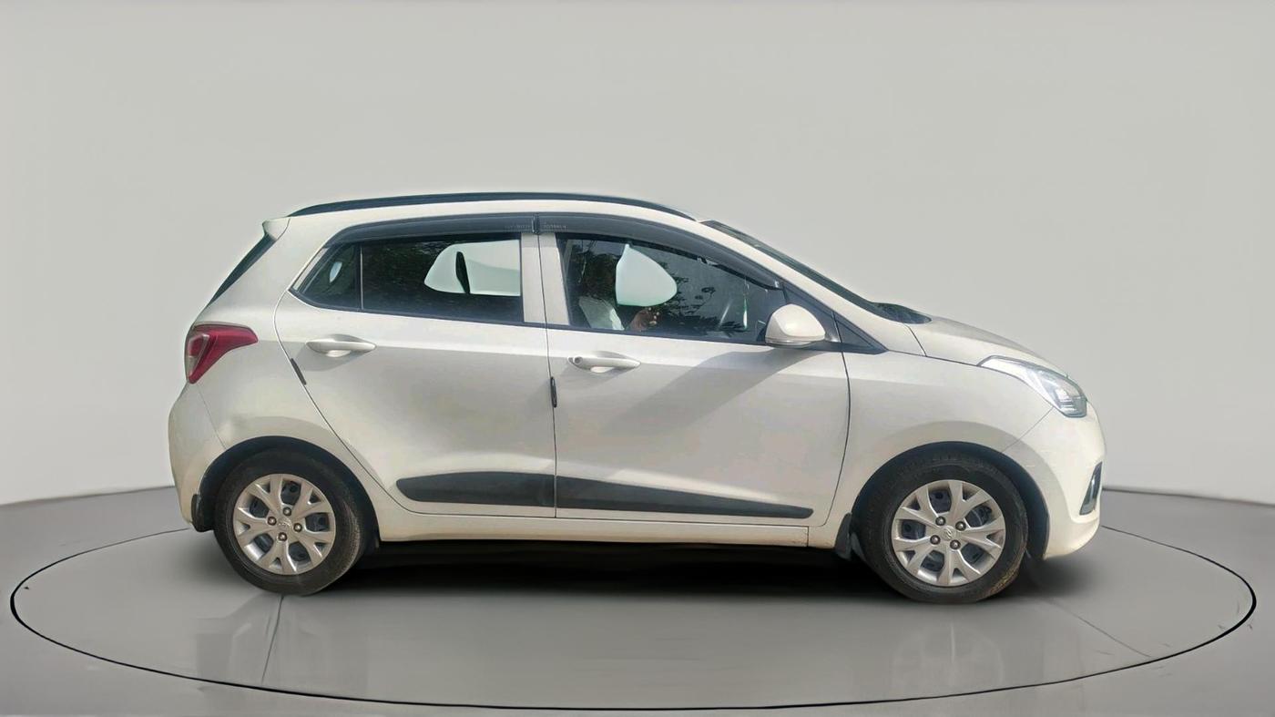 2015 Hyundai Grand i10 SPORTZ 1.2 KAPPA VTVT, Petrol, Manual, 49,788 km, exterior