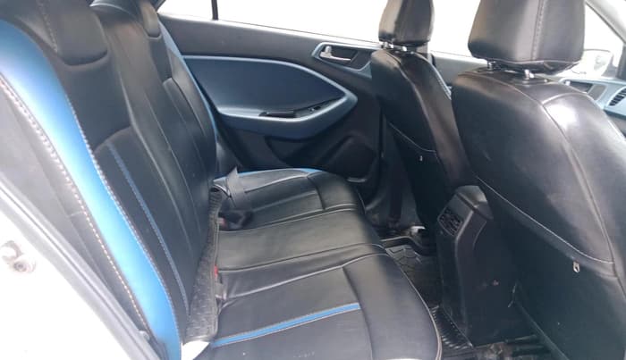 2016 Hyundai i20 Active 1.2 S, Petrol, Manual, 32,858 km, interior