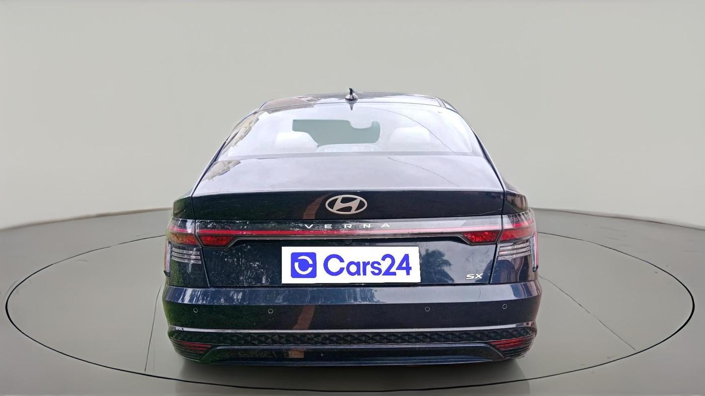 2024 Hyundai Verna  SX 1.5 MPI IVT, Petrol, Automatic, 24,478 km, exterior