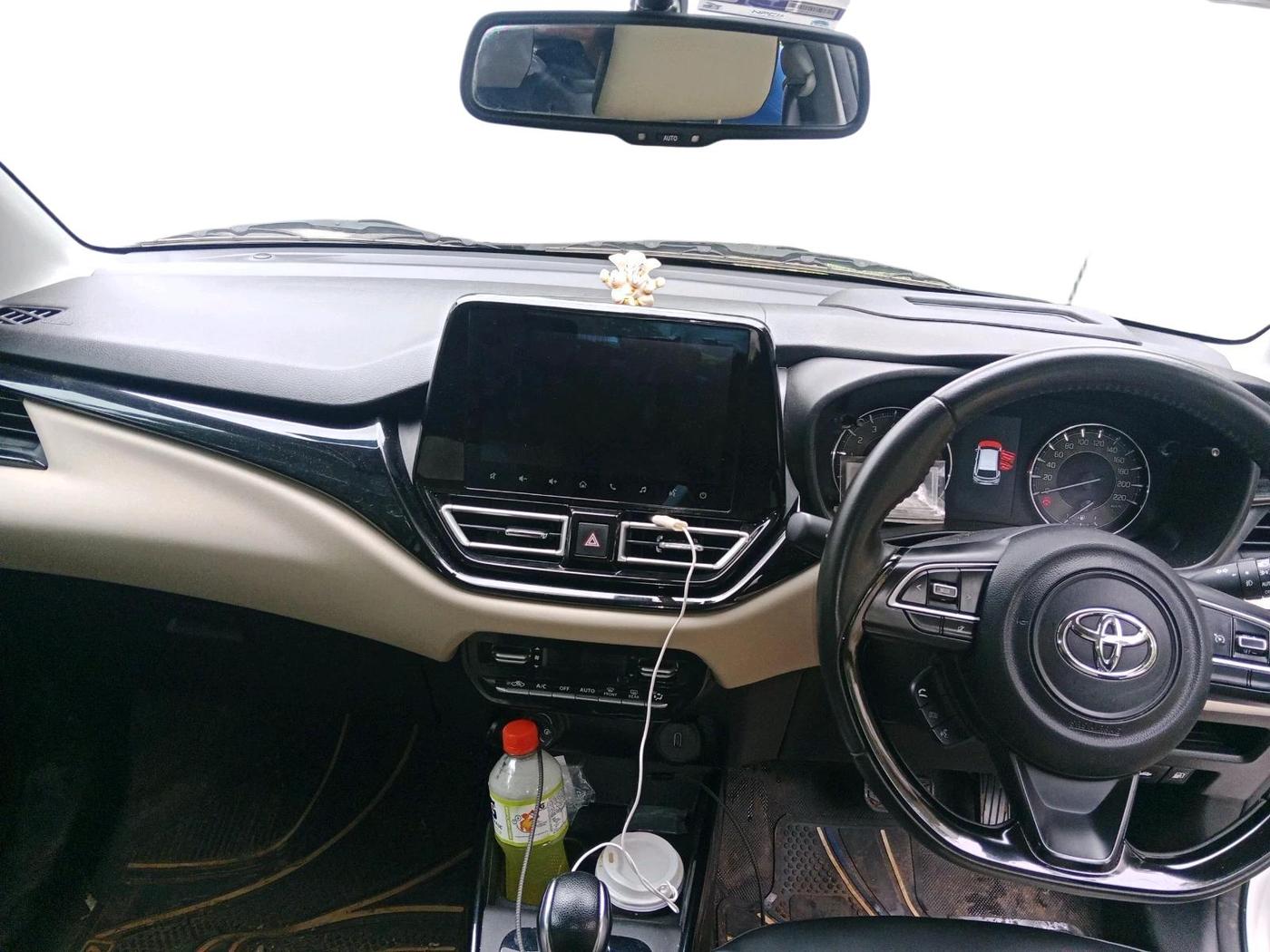 2023 Toyota Glanza V AMT, Petrol, Automatic, 55,142 km, interior