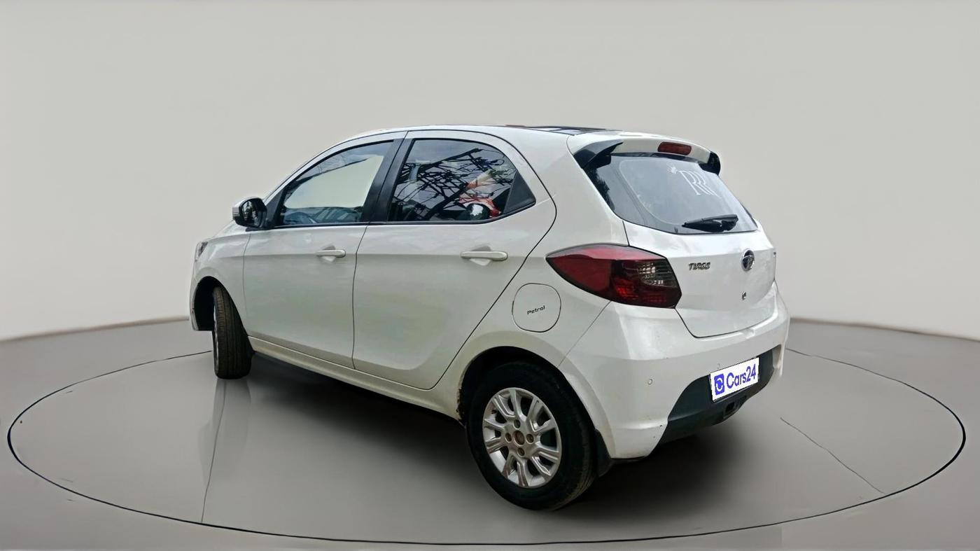 2018 Tata Tiago XZ PETROL, Petrol, Manual, 93,321 km, exterior