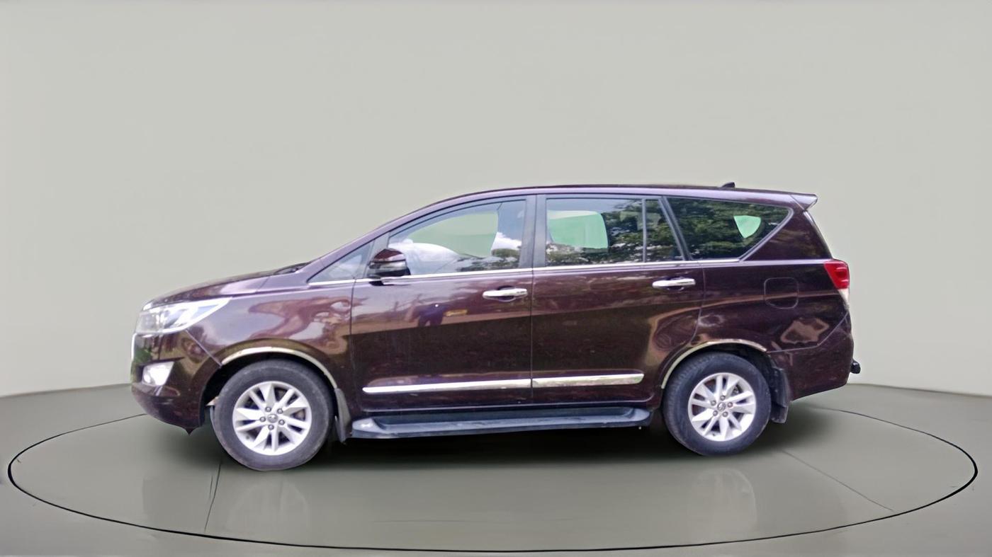 2018 Toyota Innova Crysta 2.4 VX 7 STR, Diesel, Manual, 1,50,967 km, exterior