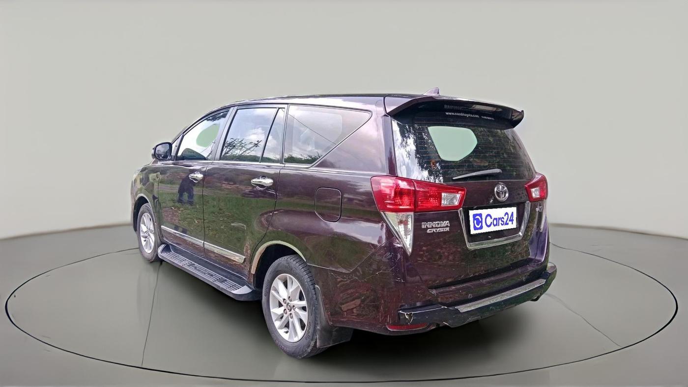 2018 Toyota Innova Crysta 2.4 VX 7 STR, Diesel, Manual, 1,50,967 km, exterior