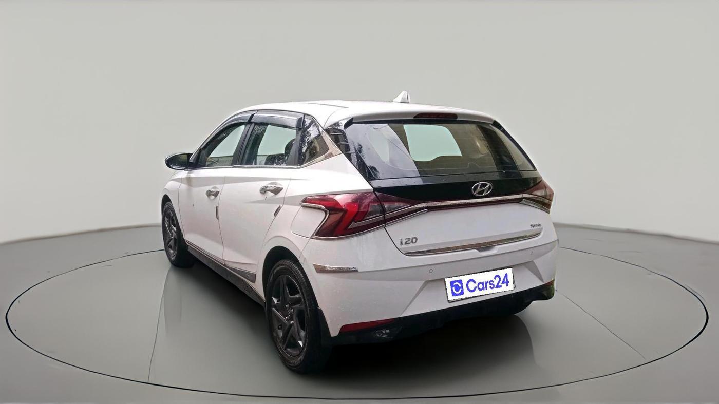 2021 Hyundai NEW I20 SPORTZ 1.2 AT, Petrol, Automatic, 53,690 km, exterior