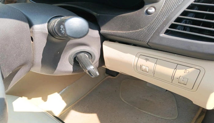 2013 Hyundai Verna FLUIDIC 1.6 VTVT SX, Petrol, Manual, 42,952 km, interior