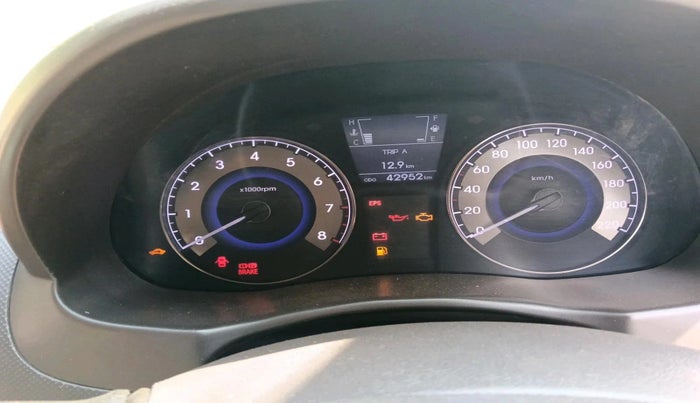 2013 Hyundai Verna FLUIDIC 1.6 VTVT SX, Petrol, Manual, 42,952 km, interior