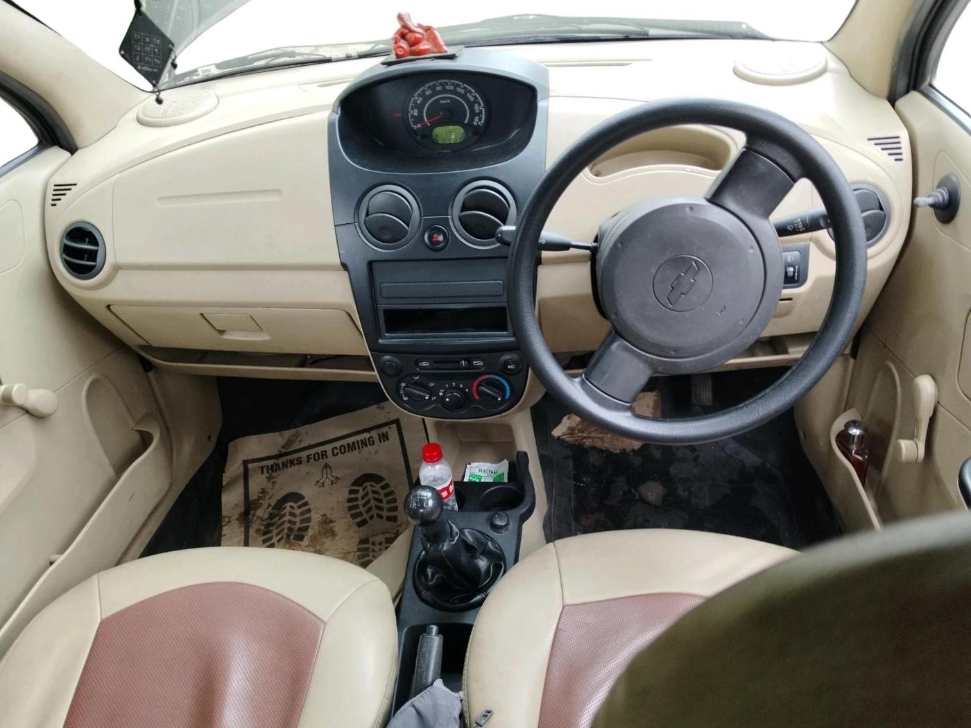2011 Chevrolet Spark E 1.0, Petrol, Manual, 1,07,295 km, interior