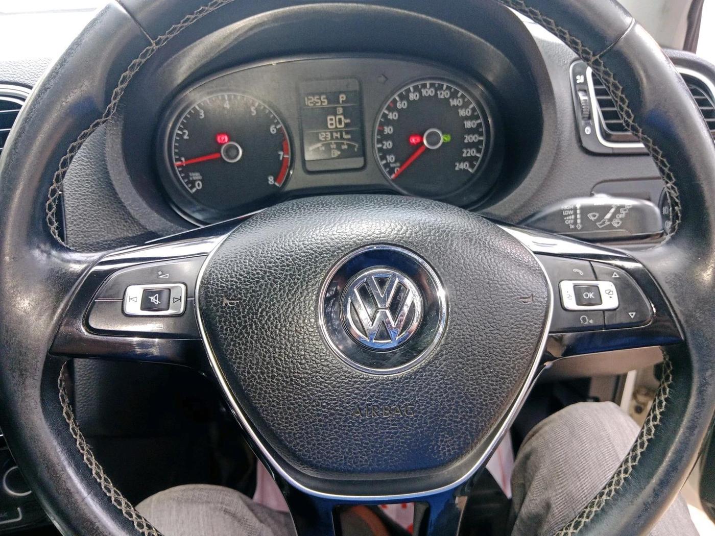2015 Volkswagen Polo GT TSI AT, Petrol, Automatic, 1,23,141 km, interior