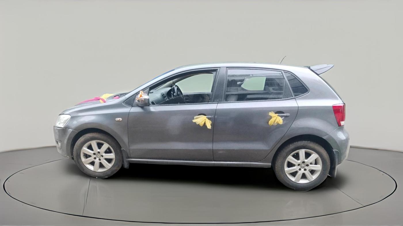 2011 Volkswagen Polo COMFORTLINE 1.2L, Diesel, Manual, 1,12,598 km, exterior