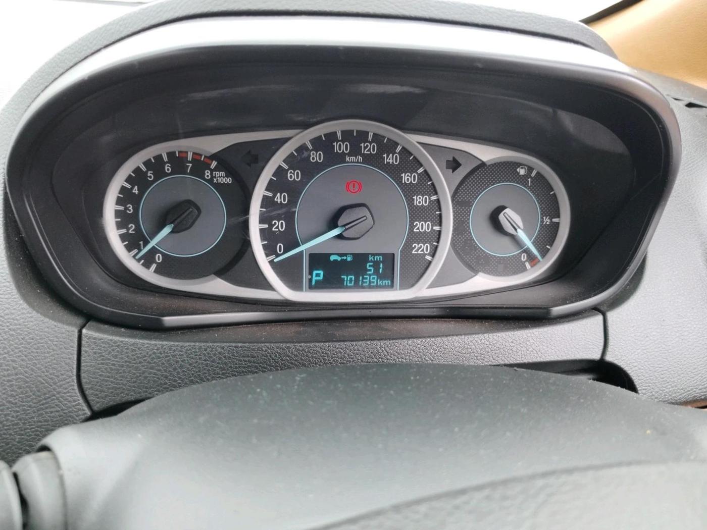 2017 Ford Figo Aspire TITANIUM 1.5 PETROL AT, CNG, Automatic, 70,139 km, interior