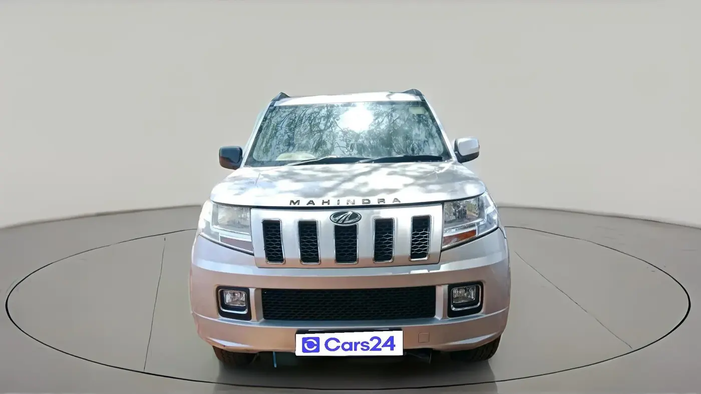 2015 Mahindra TUV300 T8, Diesel, Manual, 1,85,146 km, exterior