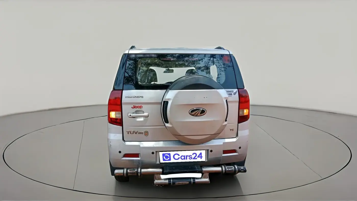 2015 Mahindra TUV300 T8, Diesel, Manual, 1,85,146 km, exterior