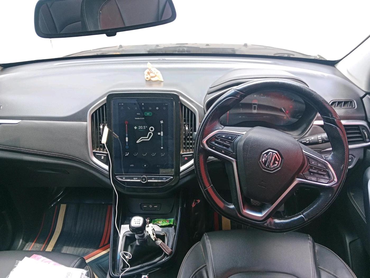 2019 MG HECTOR SHARP 2.0 DIESEL, Diesel, Manual, 98,779 km, interior