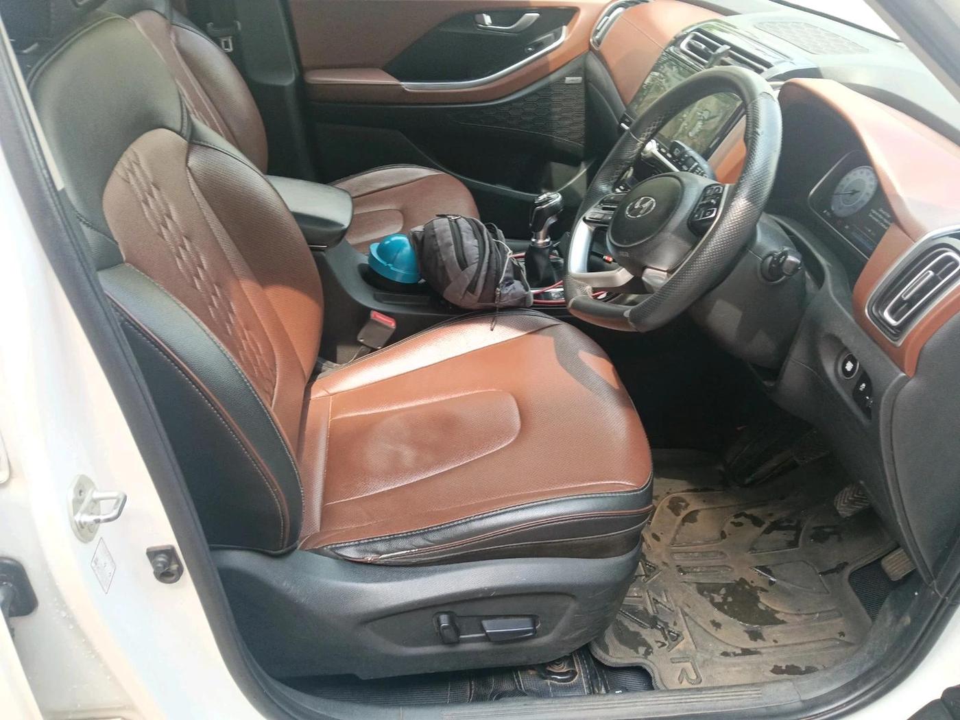 2022 Hyundai ALCAZAR PLATINUM 1.5 MT 7STR, Diesel, Manual, 1,14,470 km, interior