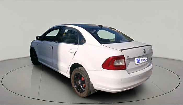 2013 Skoda Rapid ELEGANCE 1.6 TDI CR MT, Diesel, Manual, 1,20,098 km, exterior