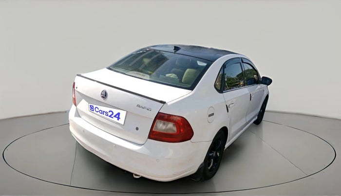 2013 Skoda Rapid ELEGANCE 1.6 TDI CR MT, Diesel, Manual, 1,20,098 km, exterior