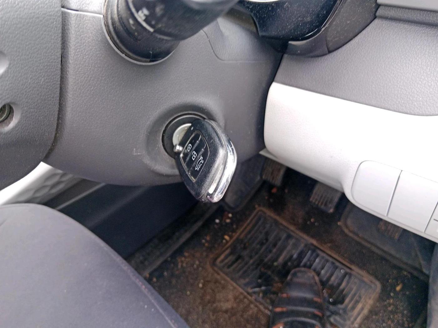 2022 Hyundai GRAND I10 NIOS SPORTZ 1.2 KAPPA VTVT, Petrol, Manual, 19,386 km, interior