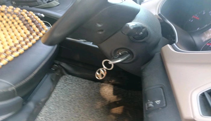 2019 Hyundai Elite i20 SPORTZ PLUS 1.2, Petrol, Manual, 1,16,643 km, interior