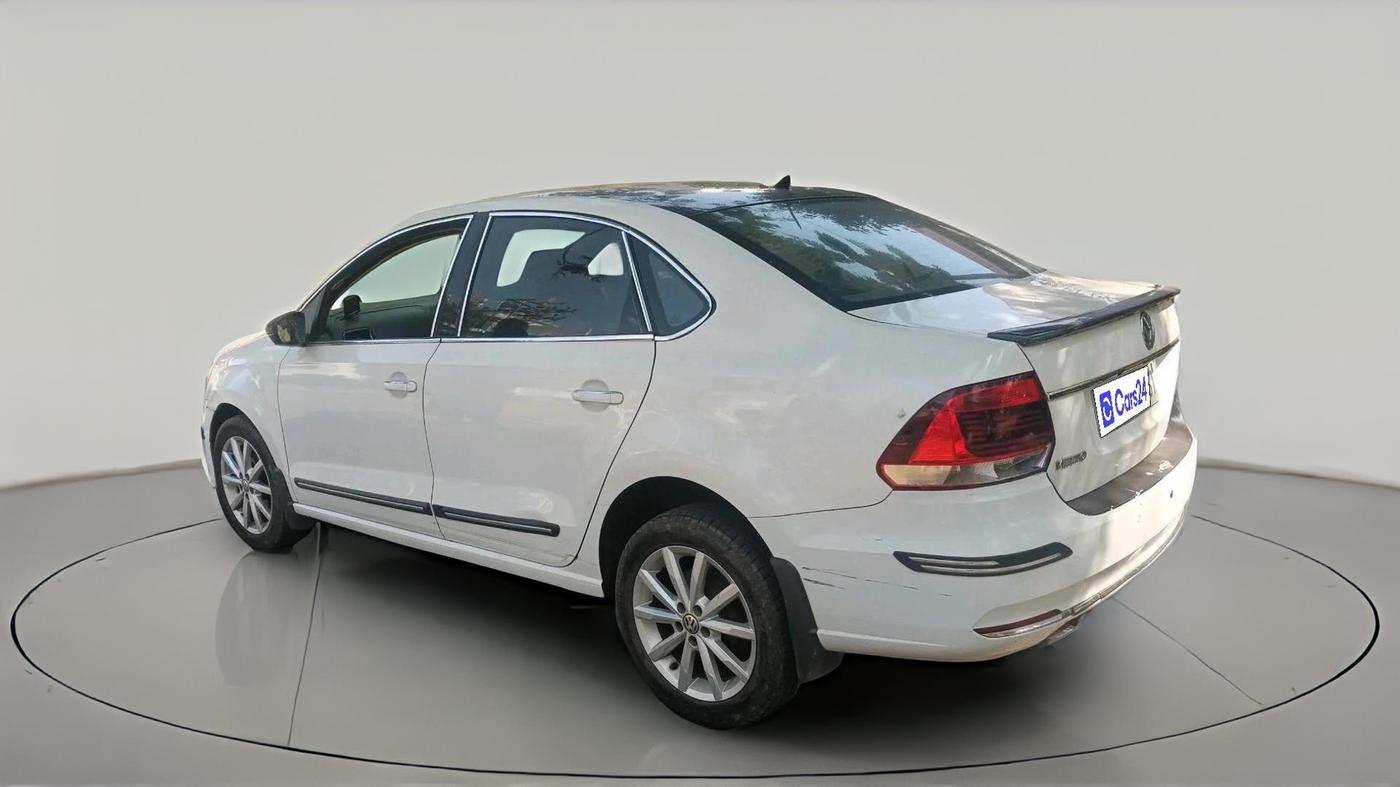 2016 Volkswagen Vento HIGHLINE 1.5 AT, Diesel, Automatic, 1,29,118 km, exterior