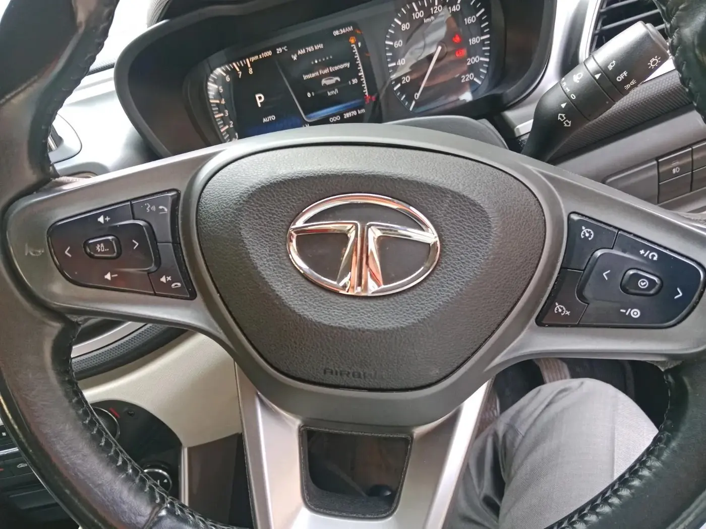 2023 Tata ALTROZ XZA, Petrol, Automatic, 28,975 km, interior