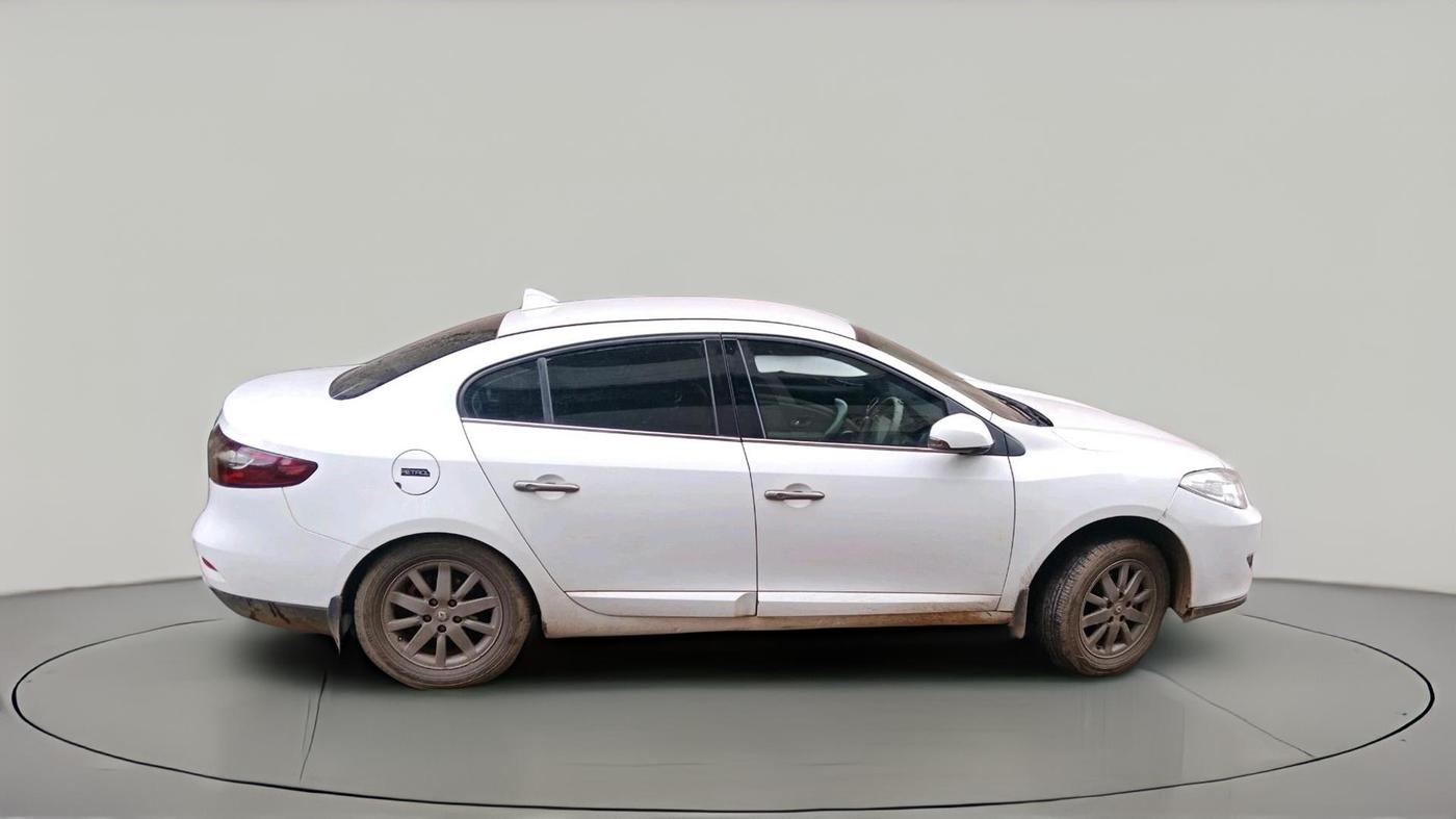 2012 Renault Fluence 2.0 E4 AT, Petrol, Automatic, 85,859 km, exterior