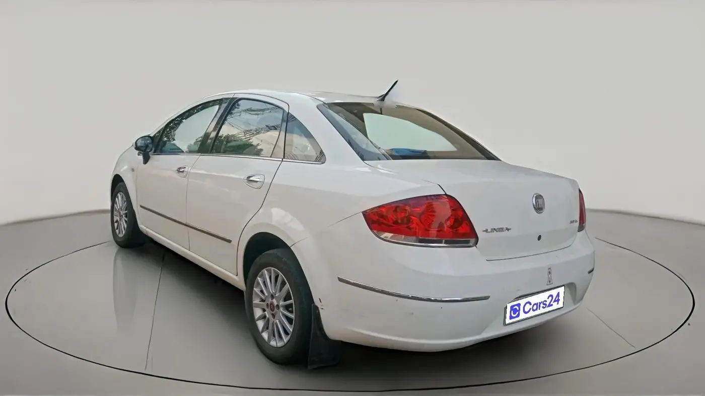 2011 Fiat Linea EMOTION 1.4, Petrol, Manual, 65,751 km, exterior