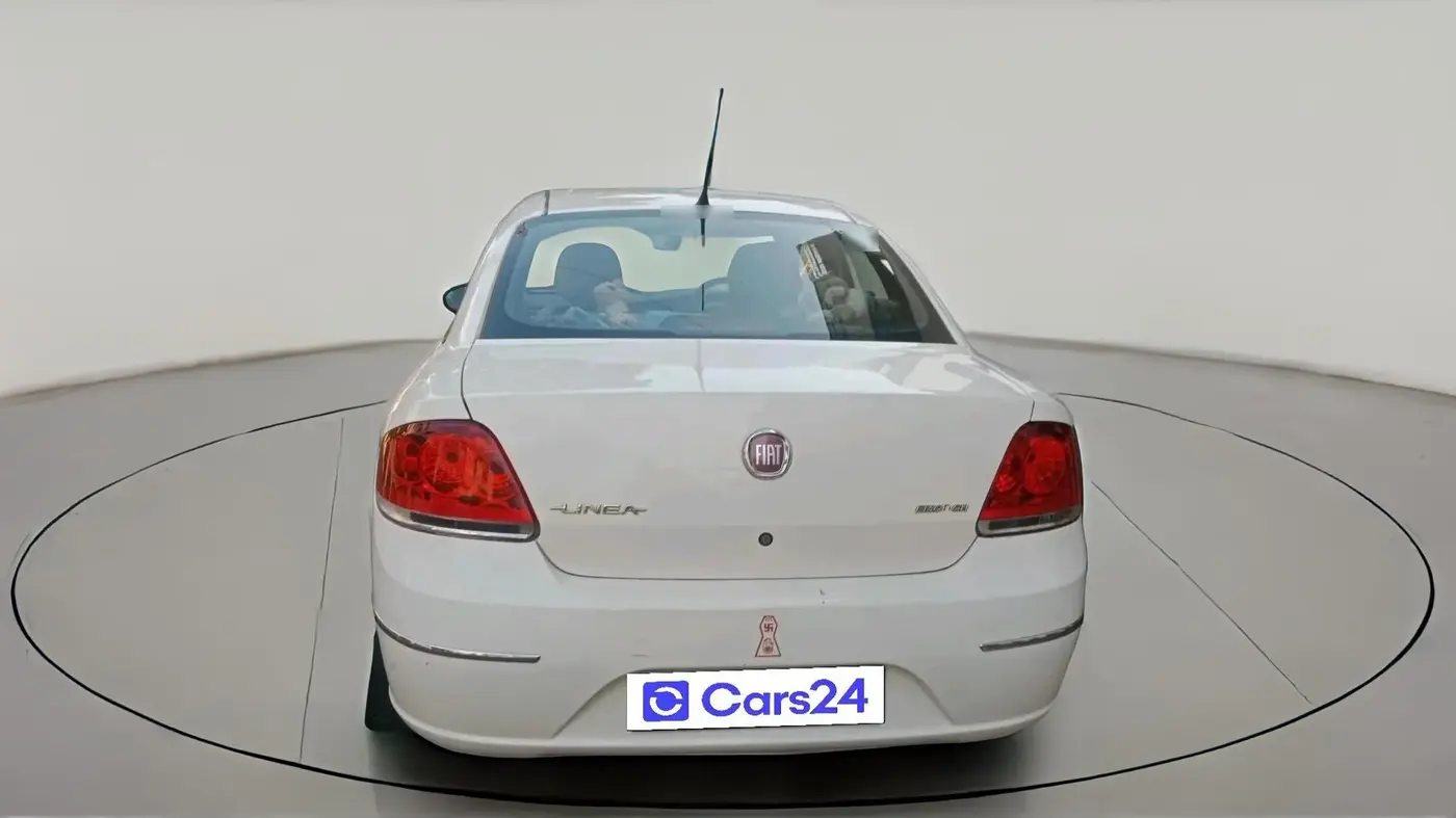 2011 Fiat Linea EMOTION 1.4, Petrol, Manual, 65,751 km, exterior